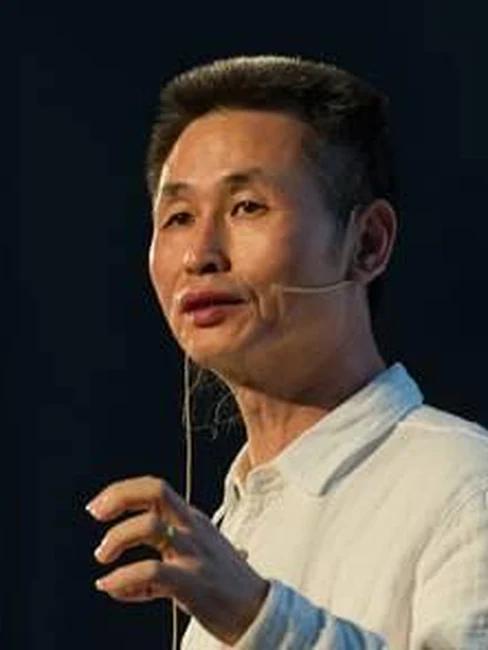 刘力红 — 广西首位中医博士 · 《思考中医》作者 · 中医文化传播者