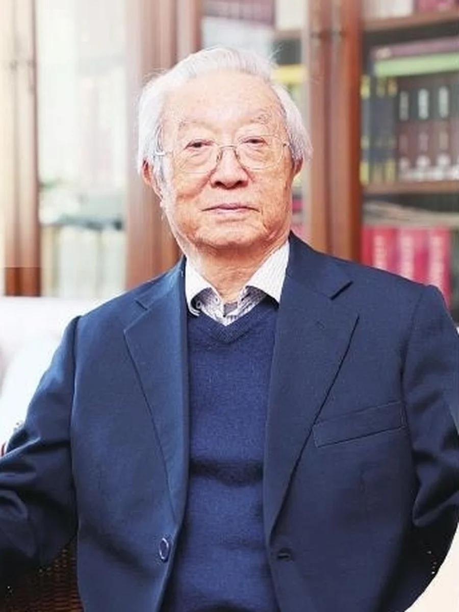 张晋藩 — 中国法制史学泰斗，人民教育家
