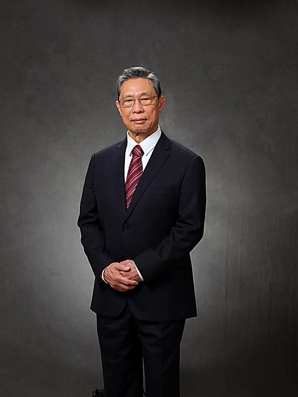 钟南山 — 呼吸病学专家 · 中国工程院院士